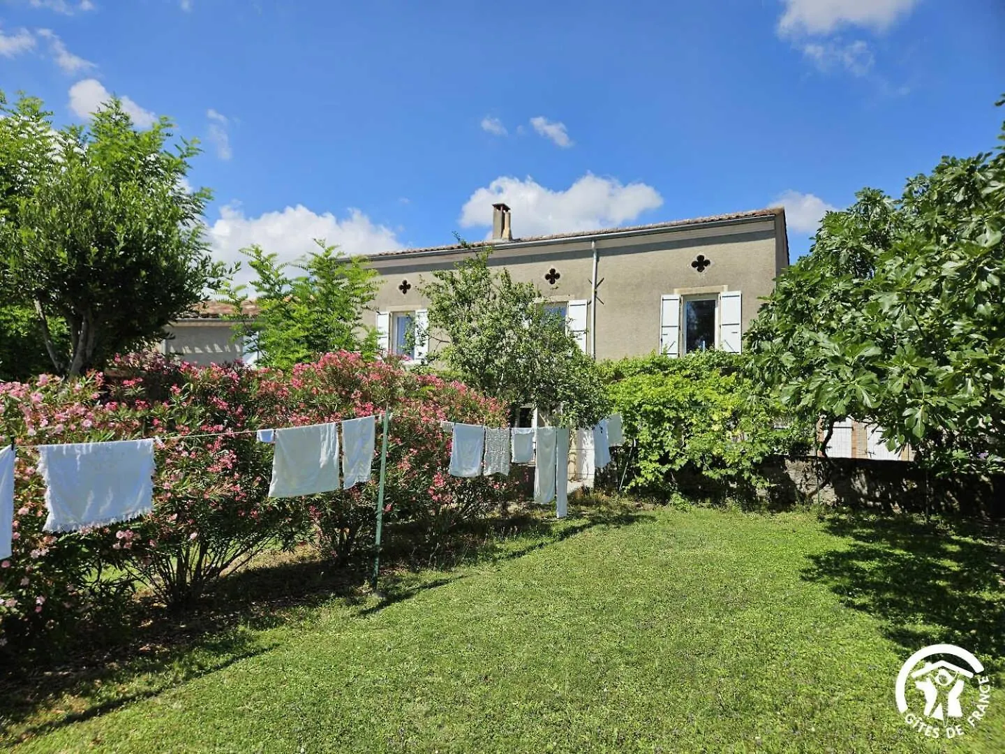Villa La Surprise Des Jumelles à Castres  France