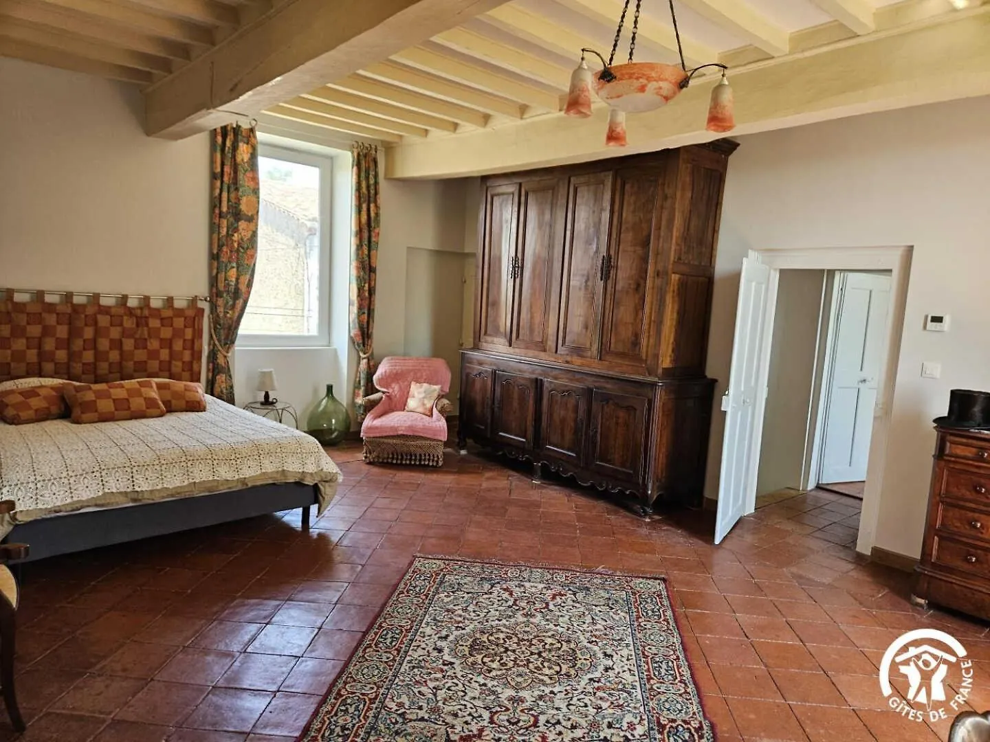 Villa La Surprise Des Jumelles à Castres  Hébergement de vacances